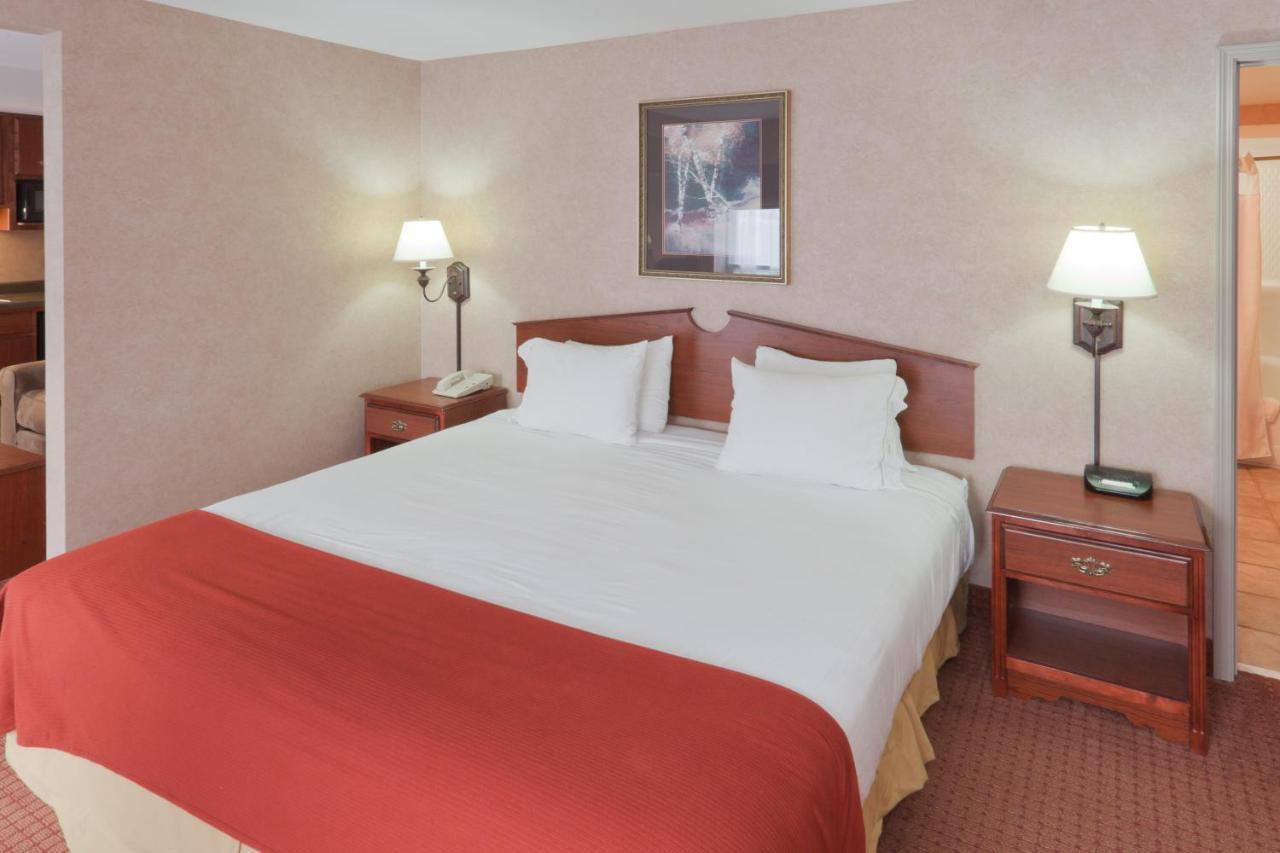 Holiday Inn Express Hotel & Suites Deadwood-Gold Dust Casino, An Ihg Hotel Номер фото